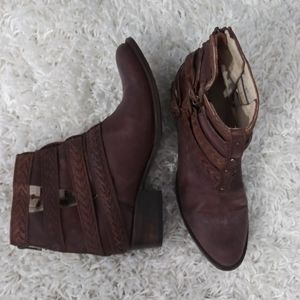 Freebird Woman's Romper Booties